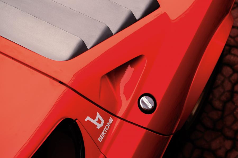 Lancia Stratos Stradale by Carrozzeria Bertone 1973 года  (фото 23 из 29)